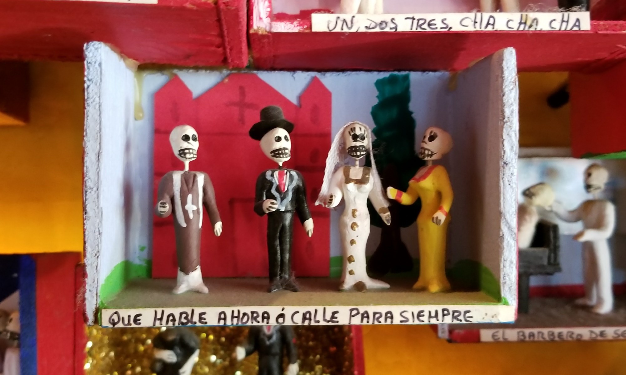 Travel or Else El Vez Mini Art Scene